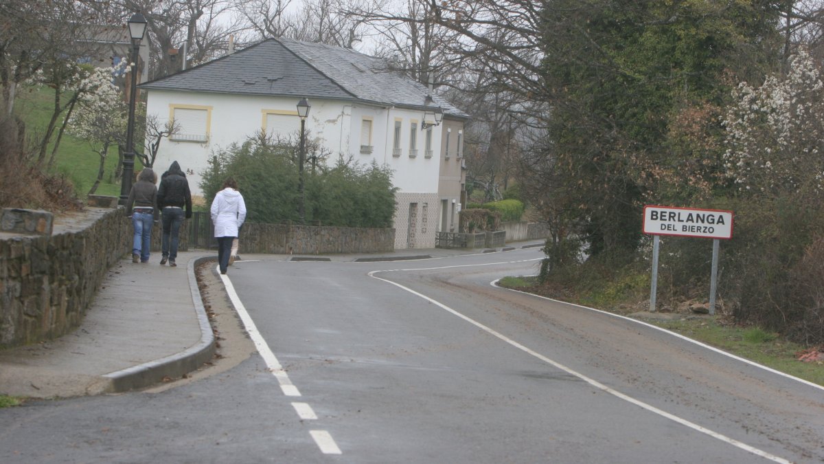 El accidente se registró en el término municipal de Berlanga del Bierzo. ANA F. BARREDO