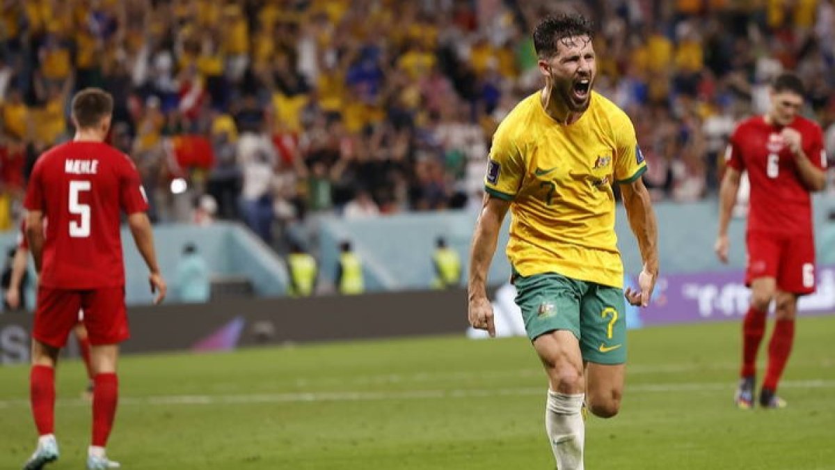 Mathew Leckie, de la selección australiana, celebrando el 1-0. ROLEX DELA PENA / EPA / EFE