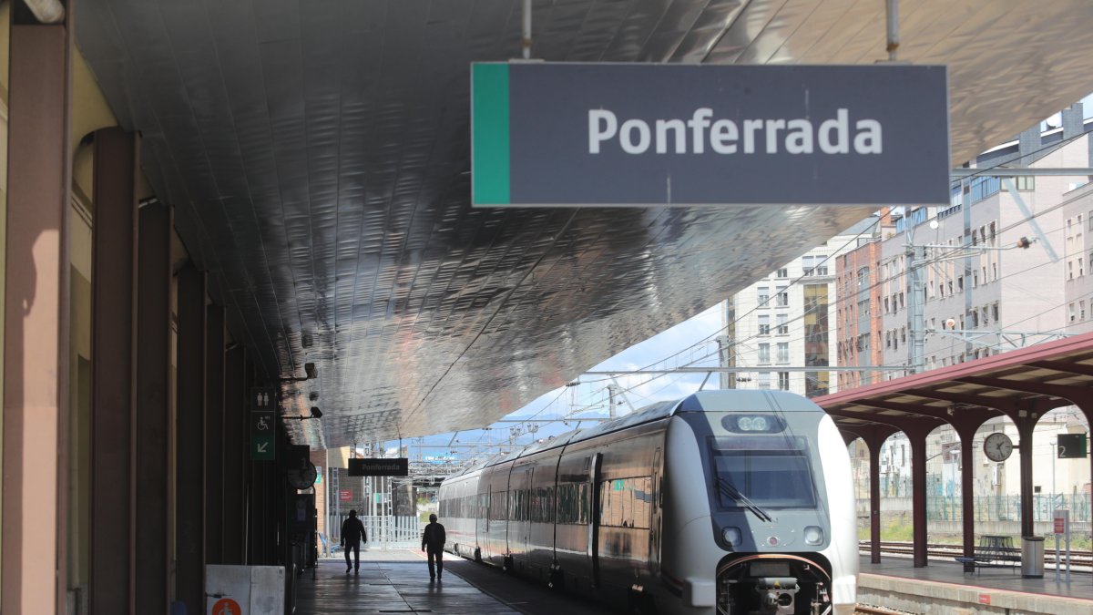 Estación de tren de Ponferrada. L. DE LA MATA