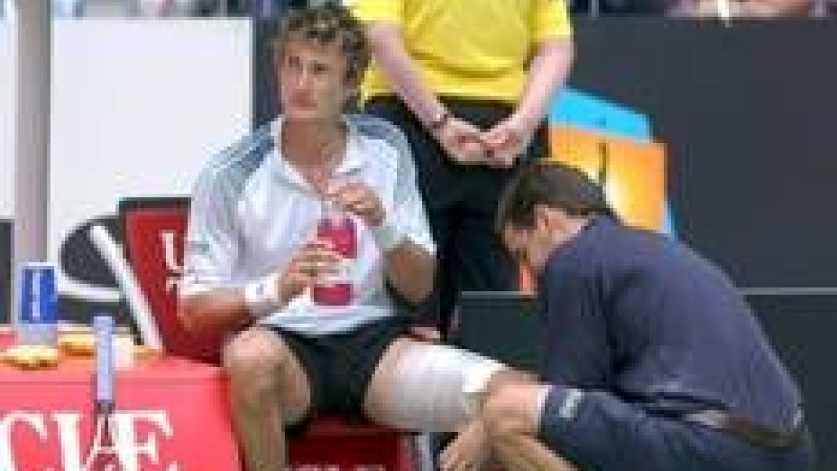 El tenista español Juan Carlos Ferrero ha sido víctima este año de múltiples problemas físicos
