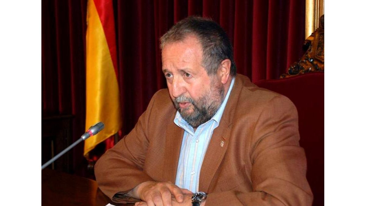 José López Orozco durante la rueda de prensa de ayer.