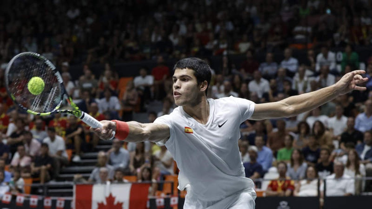 Alcaraz no pudo sacar adelante su partido ante Aliassime. FÖSTERLING