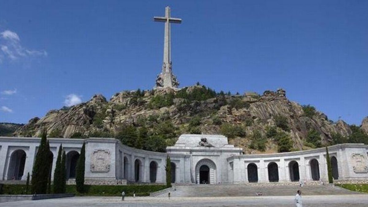 El Valle de los Caídos, en el valle de Cuelgamuros, en San Lorenzo del Escorial (Madrid).
