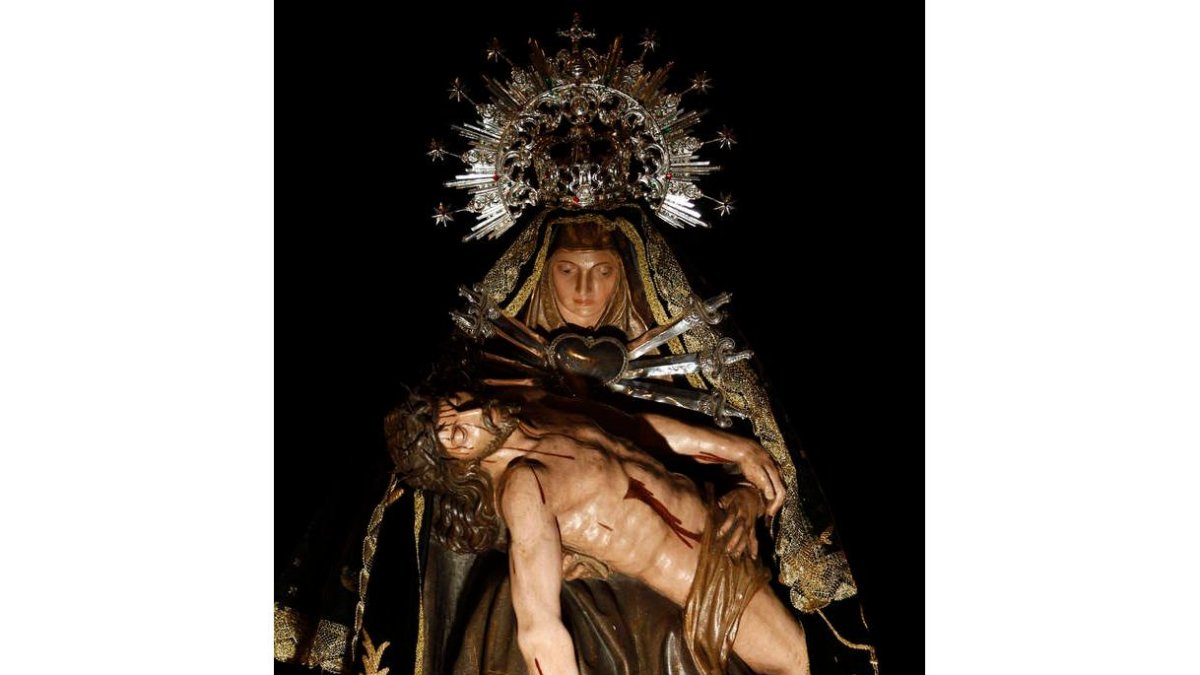 Virgen de las Angustias, en La Bañeza. JESÚS F. SALVADORES