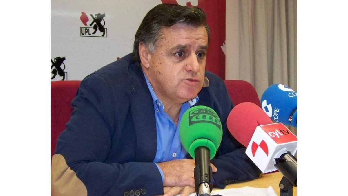 Lázaro García Bayón, en un momento de la rueda de prensa.