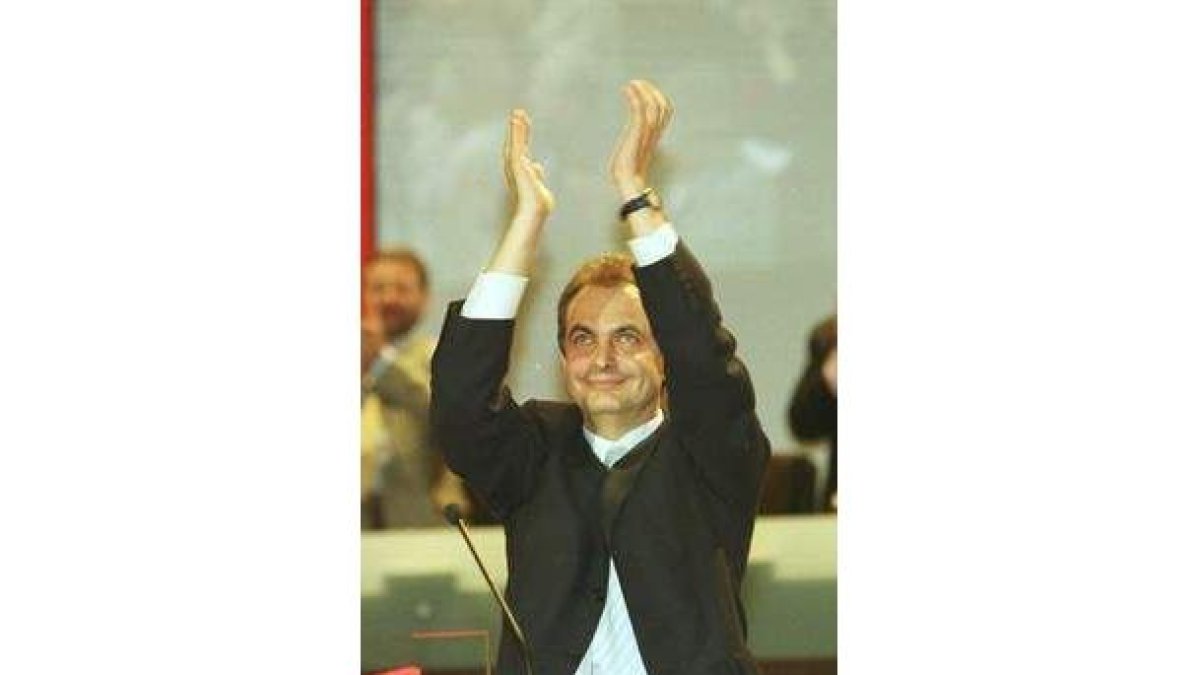 Rodríguez Zapatero, el 22 de julio del 2000 cuando ganó el congreso.