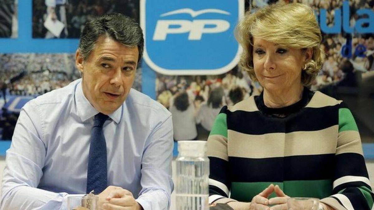 Ignacio González y Esperanza Aguirre, este martes, en la reunión del comité de dirección del PP de Madrid.
