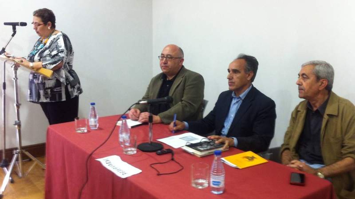 Mercedes G. Rojo, Rafael García, Juan José Alonso Perandones y Miguel A. Guadalupe