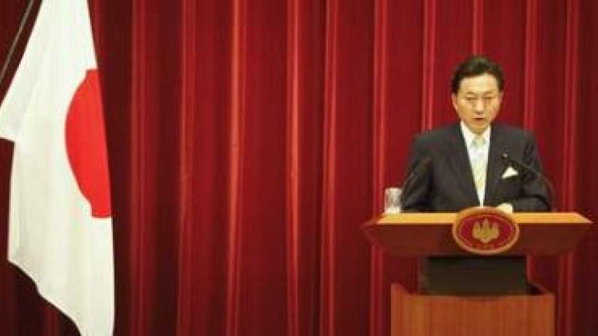 El nuevo primer ministro japonés, Yukio Hatoyama, en su residencia oficial en Tokio.