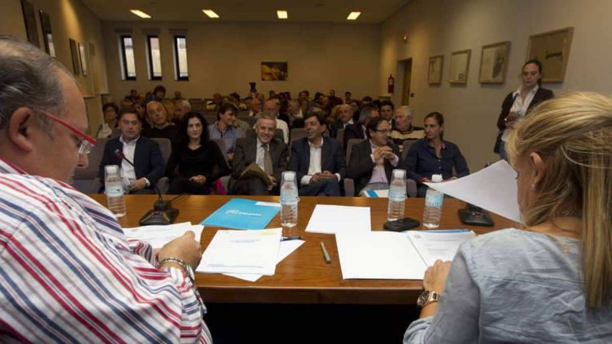 Un momento del Comité Ejecutivo del PP leonés celebrado ayer.