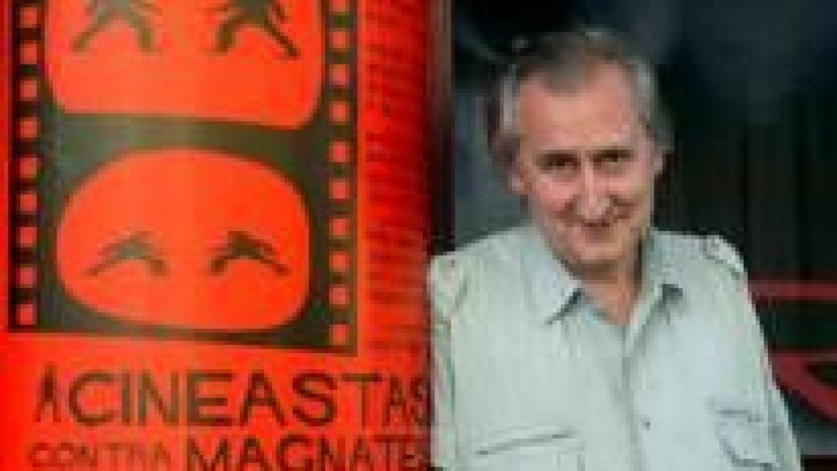 Carlos Benpar, autor del documental «Cineastas contra magnates»