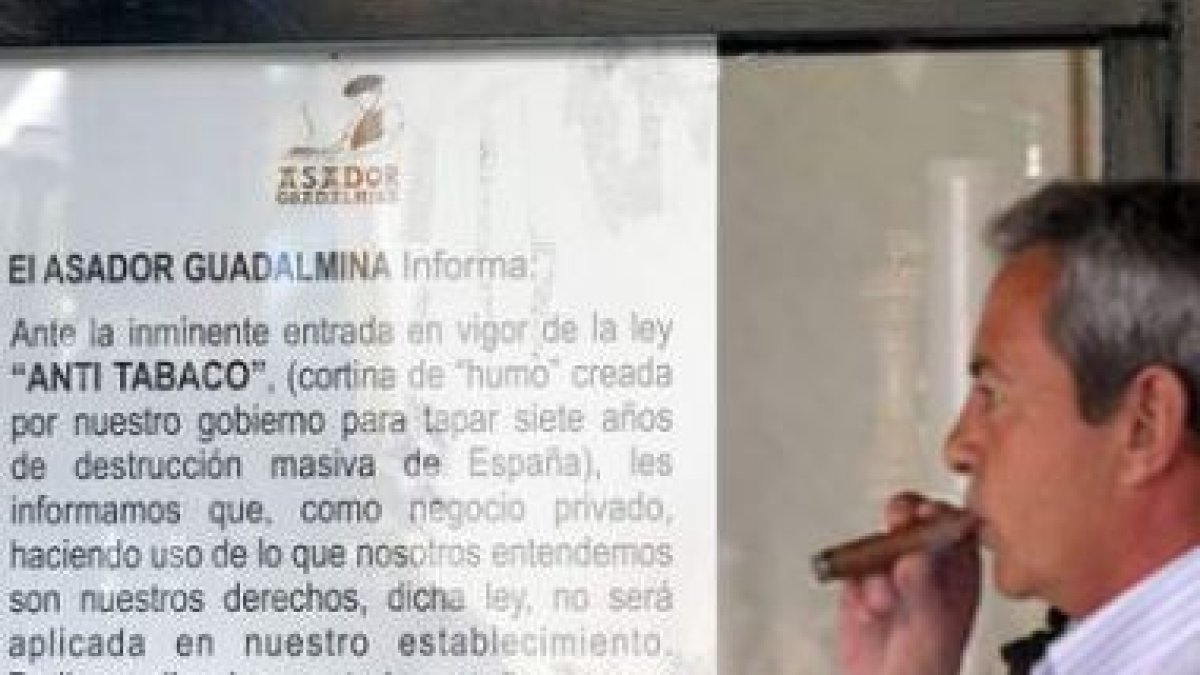 El Asador de Guadalmina de Marbella anuncia que no aplicará la nueva Ley antitabaco.