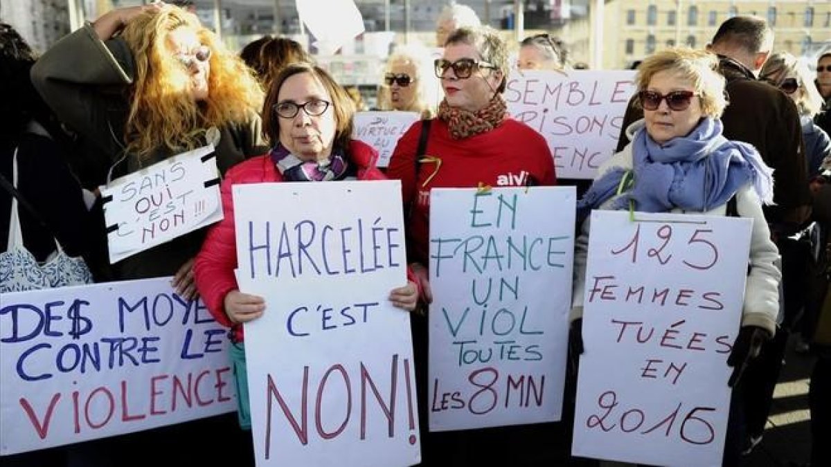 Protesta en Marsella de mujeres contra el acoso.