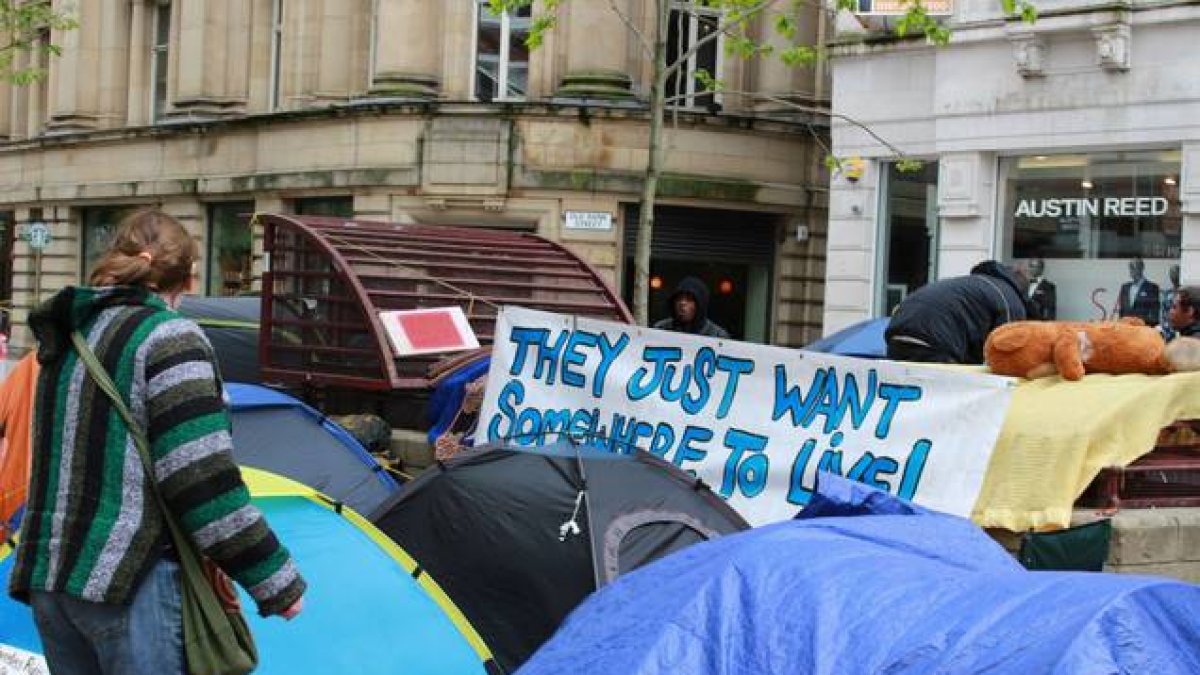 Imágen de uno de los dos campamentos protesta que hay en Manchester en los que viven centenares de persona desde hace meses.