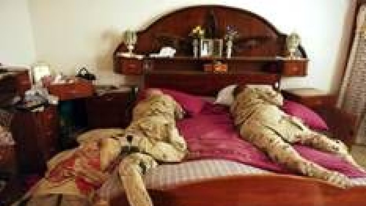 Soldados norteamericanos duermen en una de las casas particulares que han tomado en Faluya