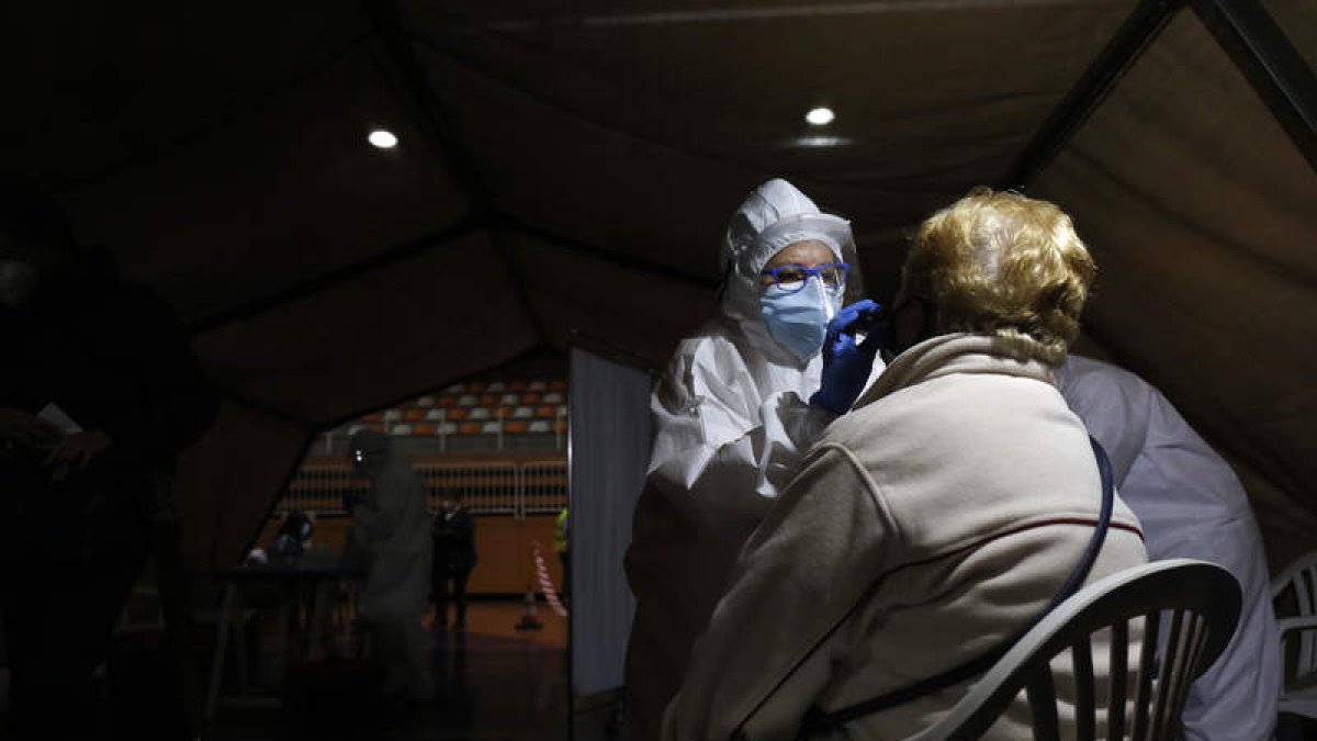 Atención Primaria ha realizado ya en la provincia de León 151.463 pruebas PCR desde que comenzó la pandemia. FERNANDO OTERO