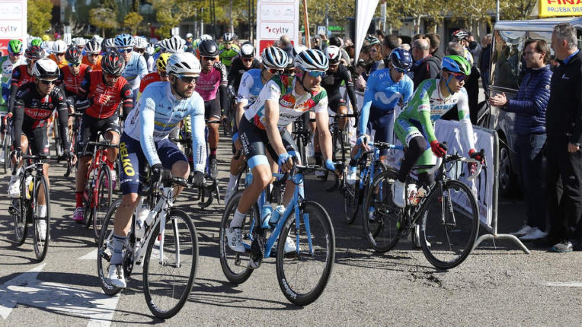 La ronda ciclista salió desde León.