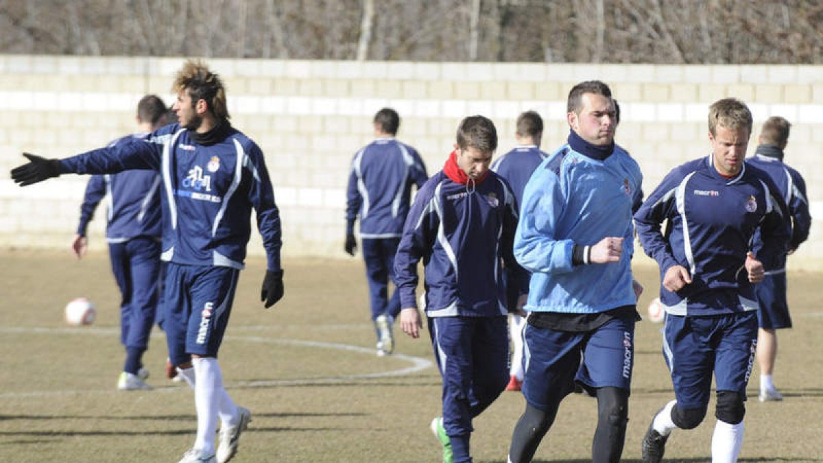 La plantilla de la Cultural ya piensa en el Racing Lermeño.