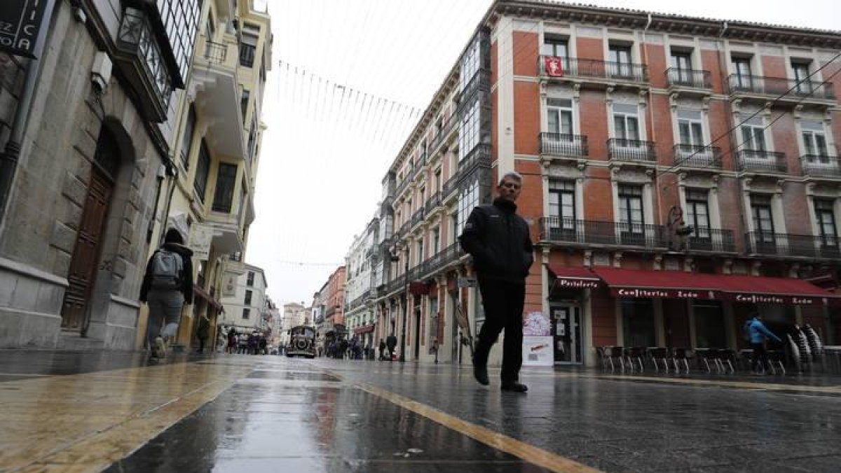 Pavimento de la calle Ancha, en León.