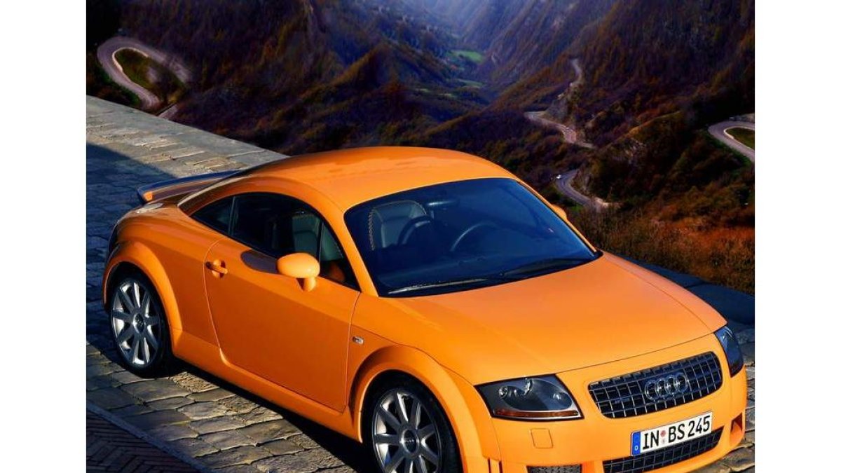Todo un referente estilístico: el color ‘Naranja Papaya’ que lucía el Audi TT de primera generación. ad