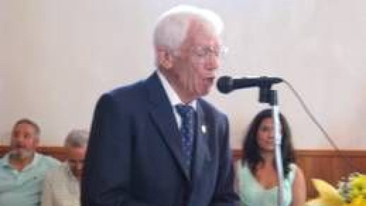 Juan José Rodríguez en un momento del recital poético de ayer