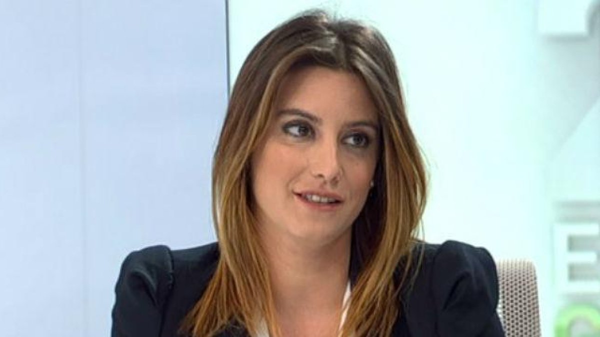 Imagen de la candidata en la entrevista con la candidata de Ciudadanos por Sevilla en Canal Sur.