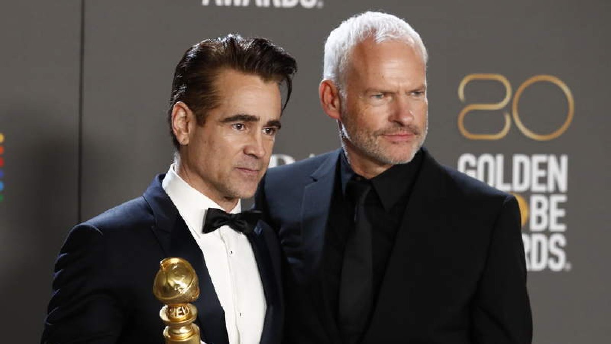 Colin Farrell, protagonista del filme, junto a su director Martin McDonagh. CAROLINE BREHMAN