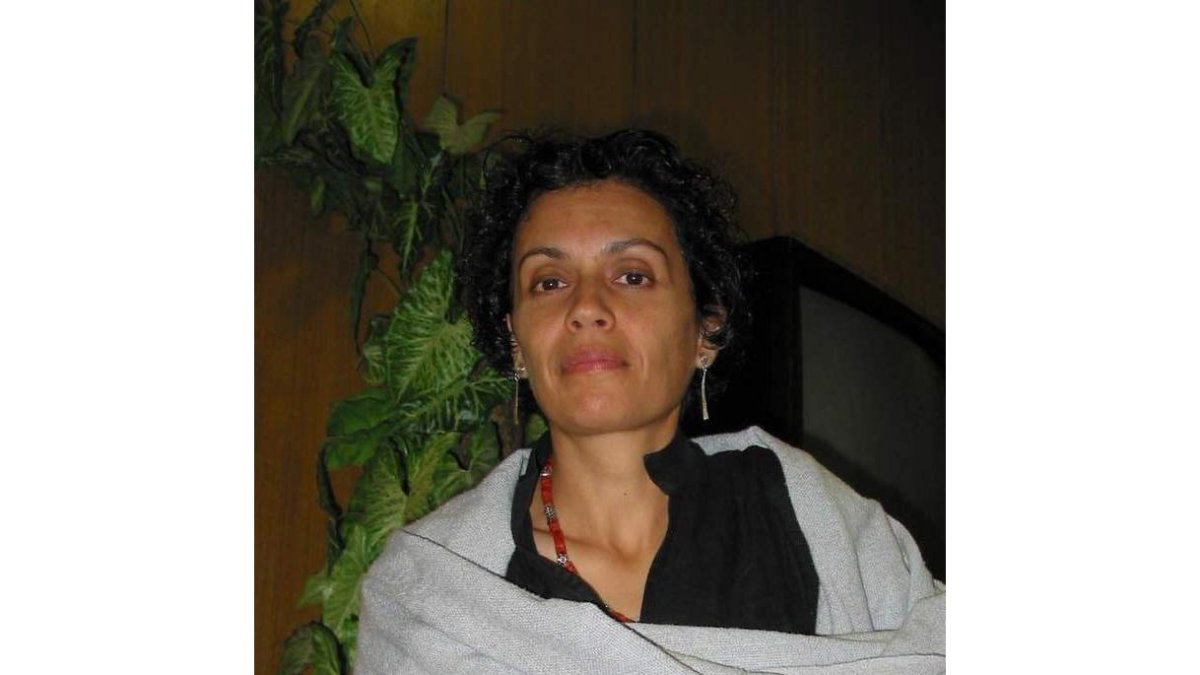 La escritora Marifé santiago Bolaños.