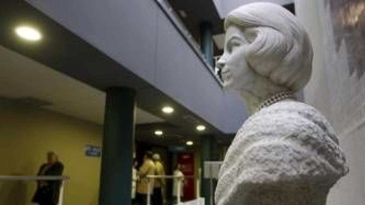 El Hospital de León es el resultado de la fusión de la residencia Virgen Blanca y el Princesa Sofía