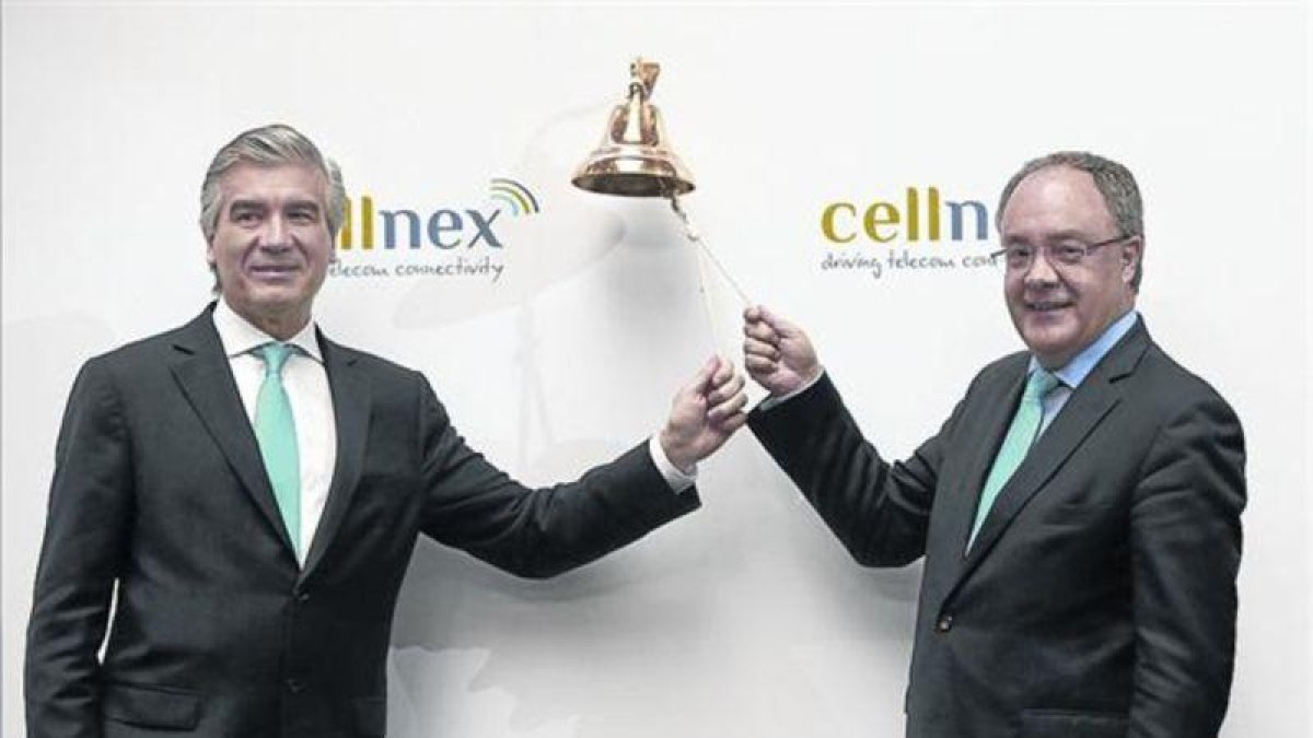 Reynés y Tobías Martínez, director general, en la salida a bolsa de Cellnex.