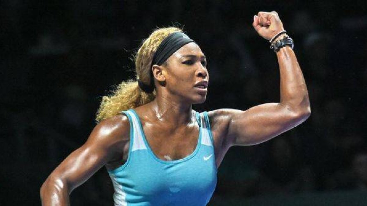 Serena Williams celebra un punto en su partido de semifinales contra Wozniacki.