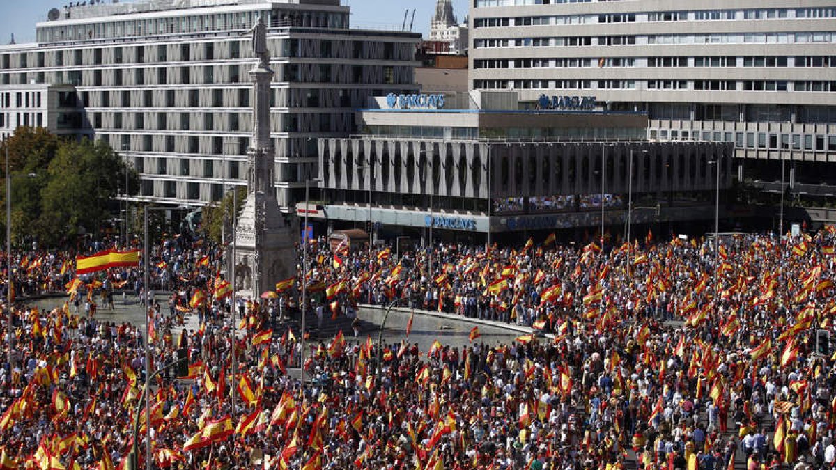 Vista general de la concentración de ayer en la plaza de Colón de Madrid. JAVIER LIZÓN