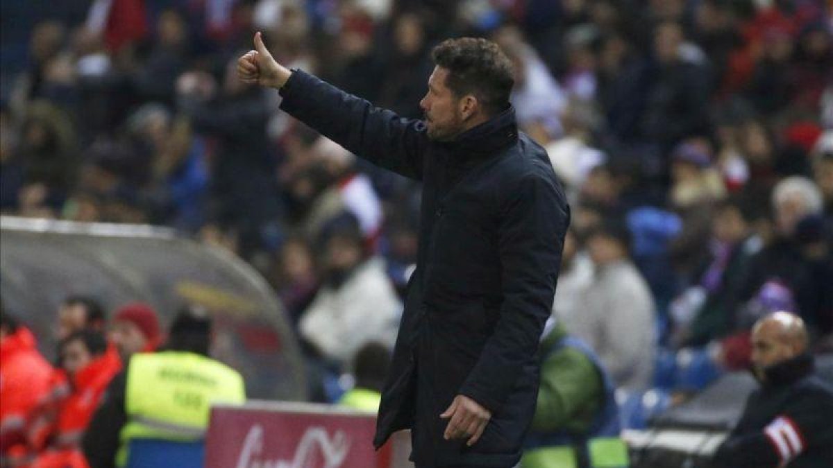 Simone, durante el partido de vuelta de Copa en el Calderón frente al Guijuelo.