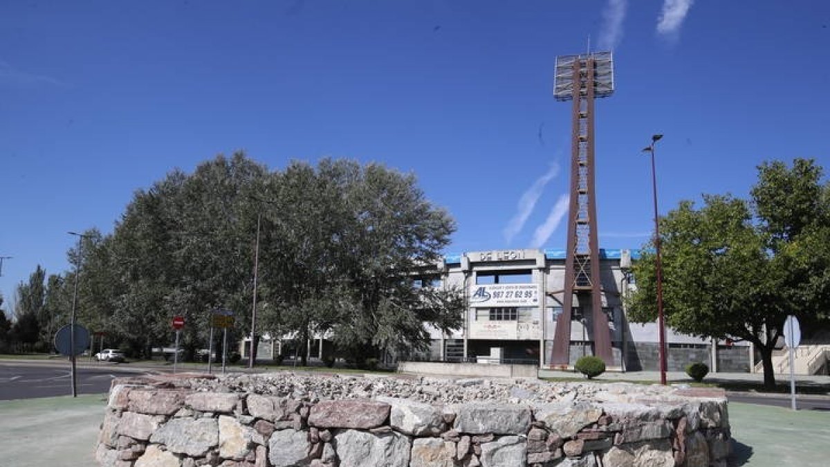 En la rotonda Antonio Amilivia irá una escultura con los tres escudos históricos de la Cultural. RAMIRO