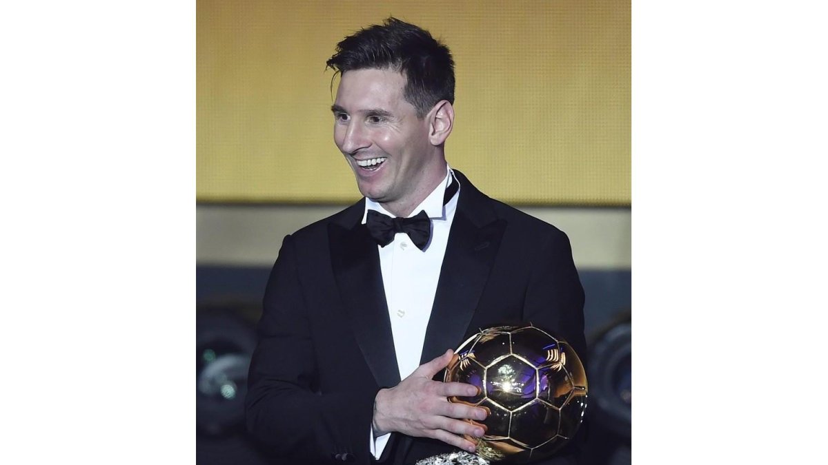 Leo Mesi con su quinto Balón de Oro