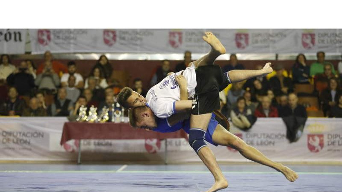 El supercampeón y la supercampeona, se deciden hoy en el Palacio. JESÚS