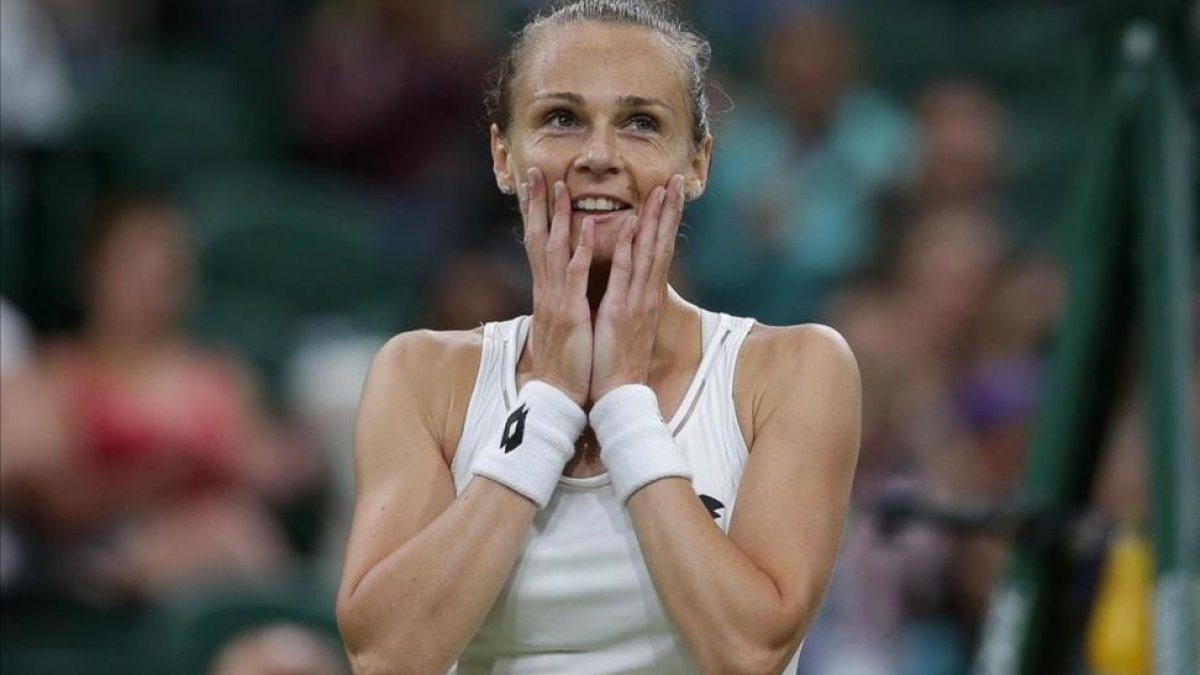 Rybarikova muestra su sorpresa tras alcanzar las semifinales de Wimbledon.