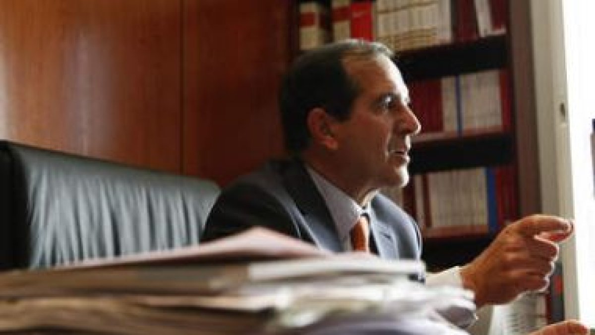 El juez del Tribunal Supremo, Andrés Martínez Arrieta, asegura que «los magistrados no son res
