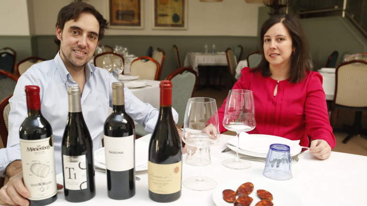 Blas Blanco García y Beatriz Santervas Rojo lideran una propuesta gastronómica que se ha hecho un lugar entre las preferencias de los comensales. RAMIRO