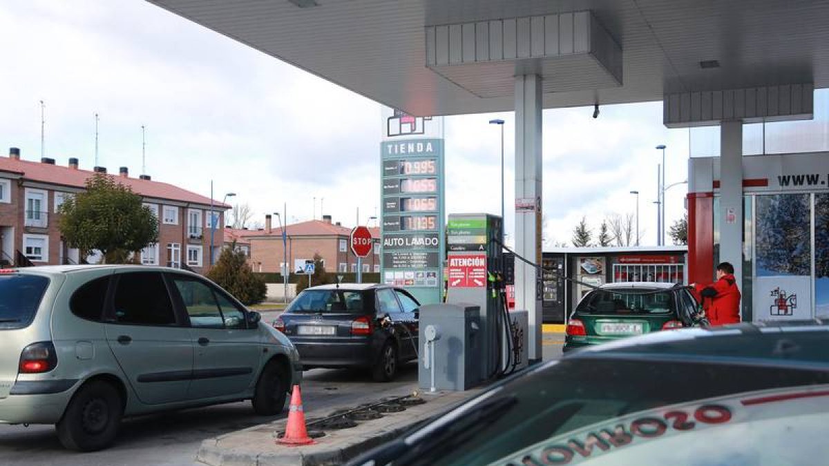 Una de las gasolineras de la provincia donde el litro de combustible cuesta menos de un euro
