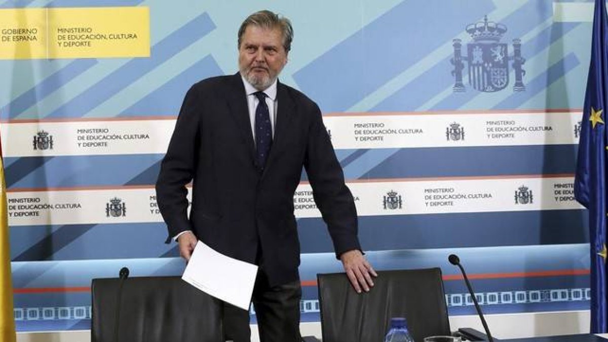 El ministro Íñigo Méndez de Vigo, en rueda de prensa este martes.