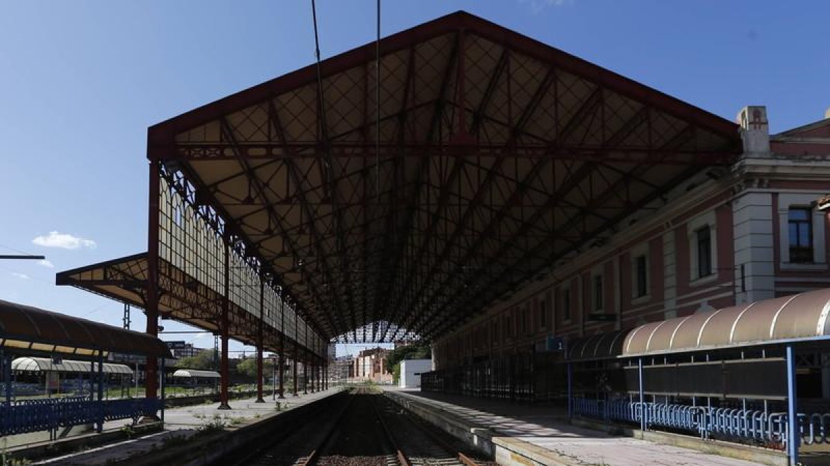 Las expropiaciones están en el entorno de la estación. JESÚS F. SALVADORES