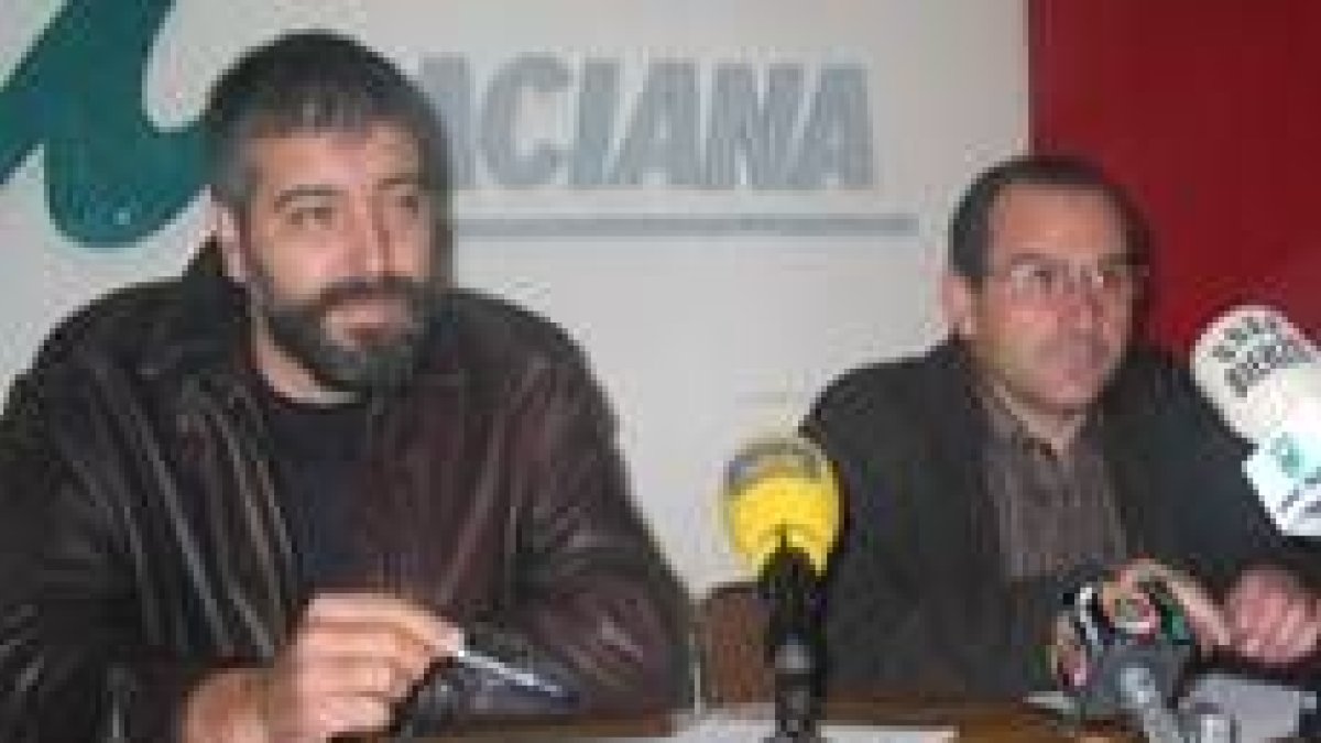Guillermo Murias y Tomás Bejega, durante la rueda de prensa