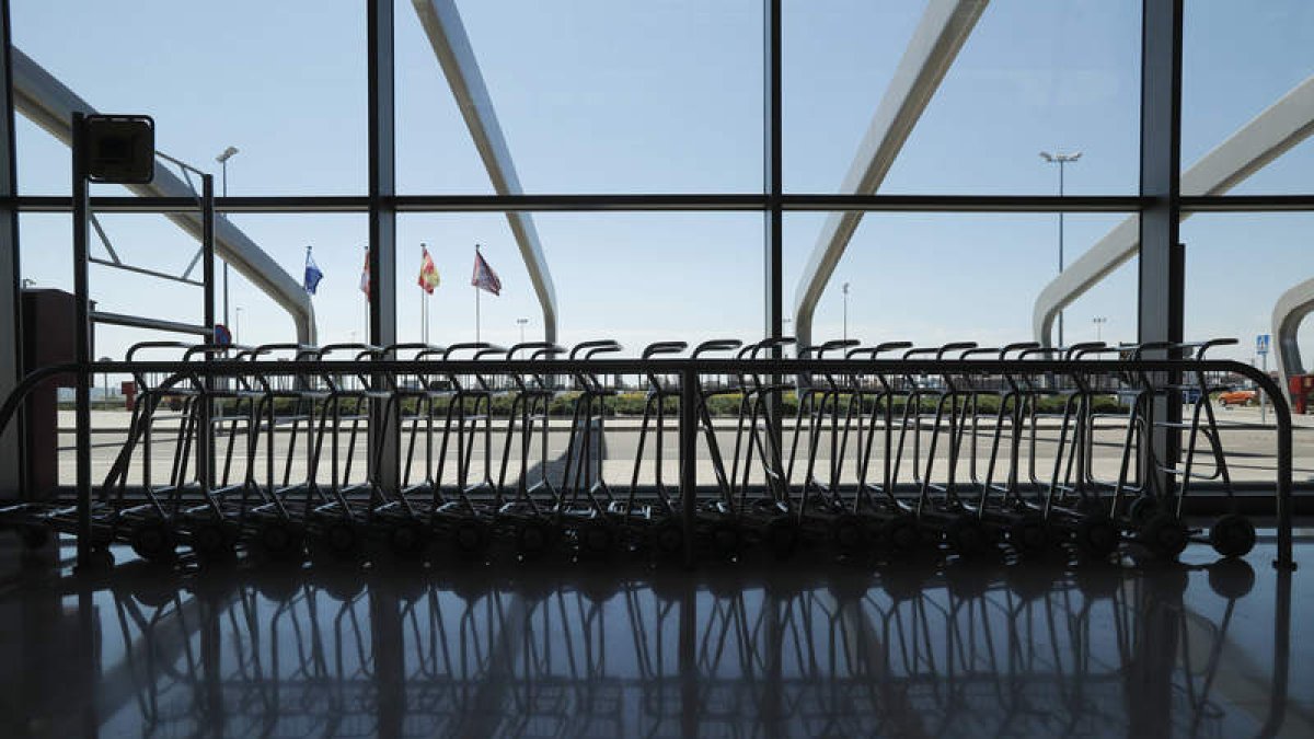 León espera un acuerdo institucional para ampliar la actividad del aeropuerto.