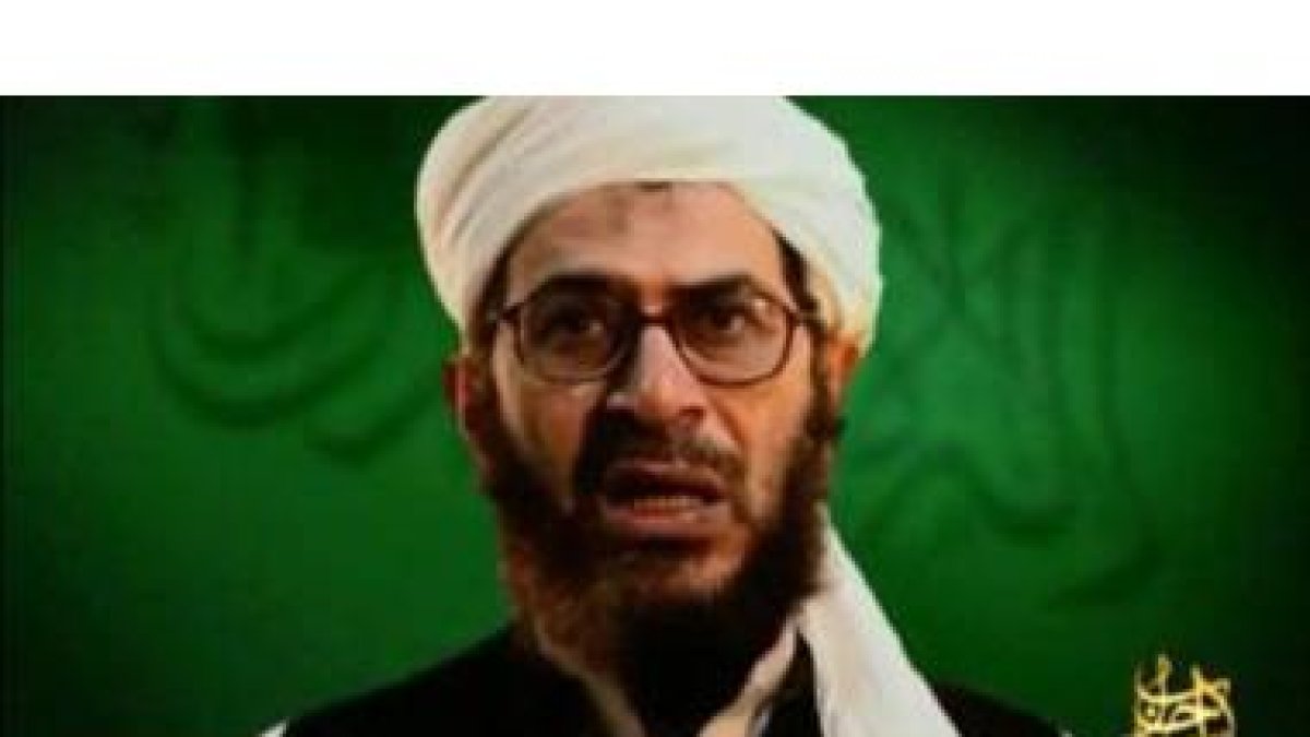 El supuesto número tres de Al Qaeda, Mustafa Abu al Yazid, en un vídeo reciente.