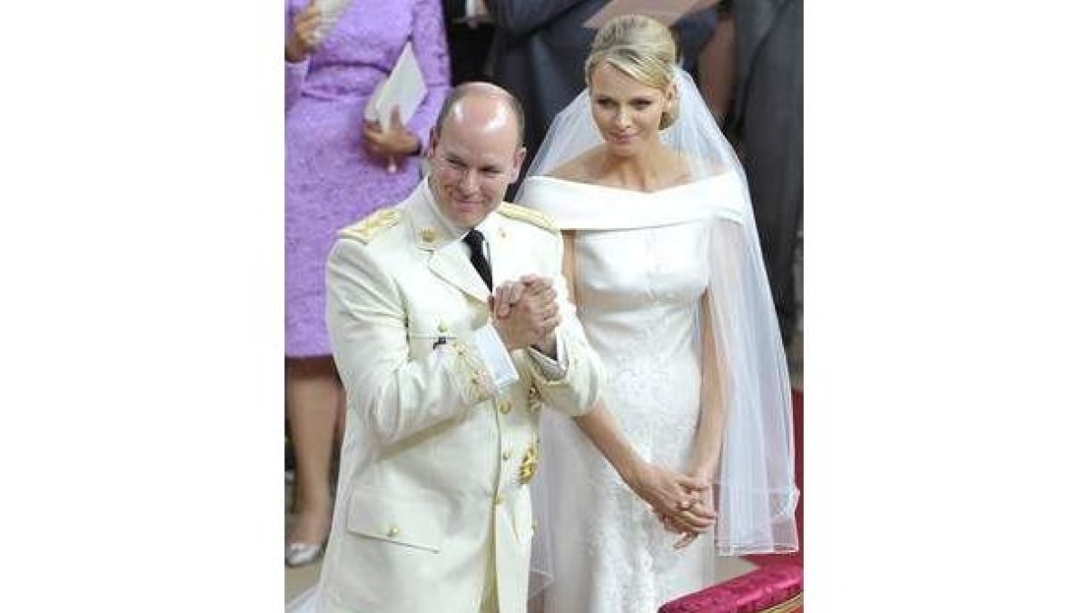 El príncipe Alberto II de Mónaco y la princesa Charlene.