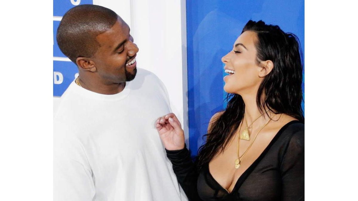 Kanye West y Kim Kardashian en una foto tomada en 2016 en Nueva York. JASON SZENES