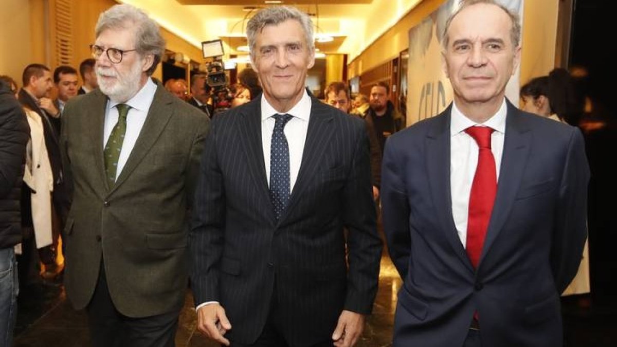 Santiago Aparicio, Javier Cepedano y Juan María Vallejo. RAMIRO