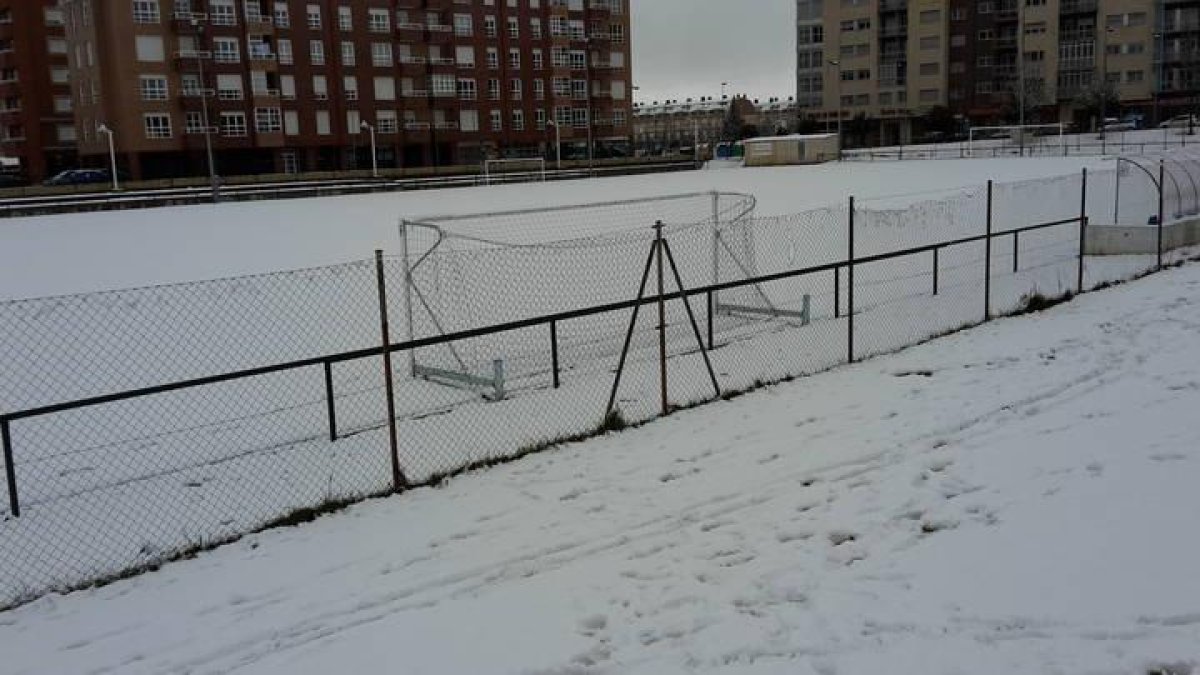 Campo de fútbol del Atlético de Pinilla, esta mañana.