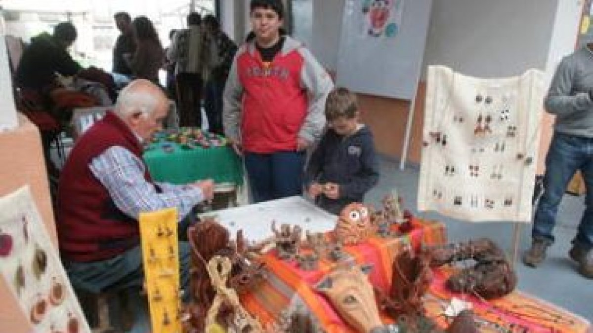 Durante la jornada hubo actividades y talleres de demostración en Cacabelos.